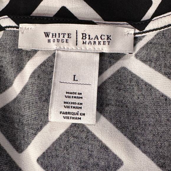 WHBM Large Top Geometric Sleeveless Stretch Pintuck Detail Surplice V-Neck Black - Picture 6 of 8